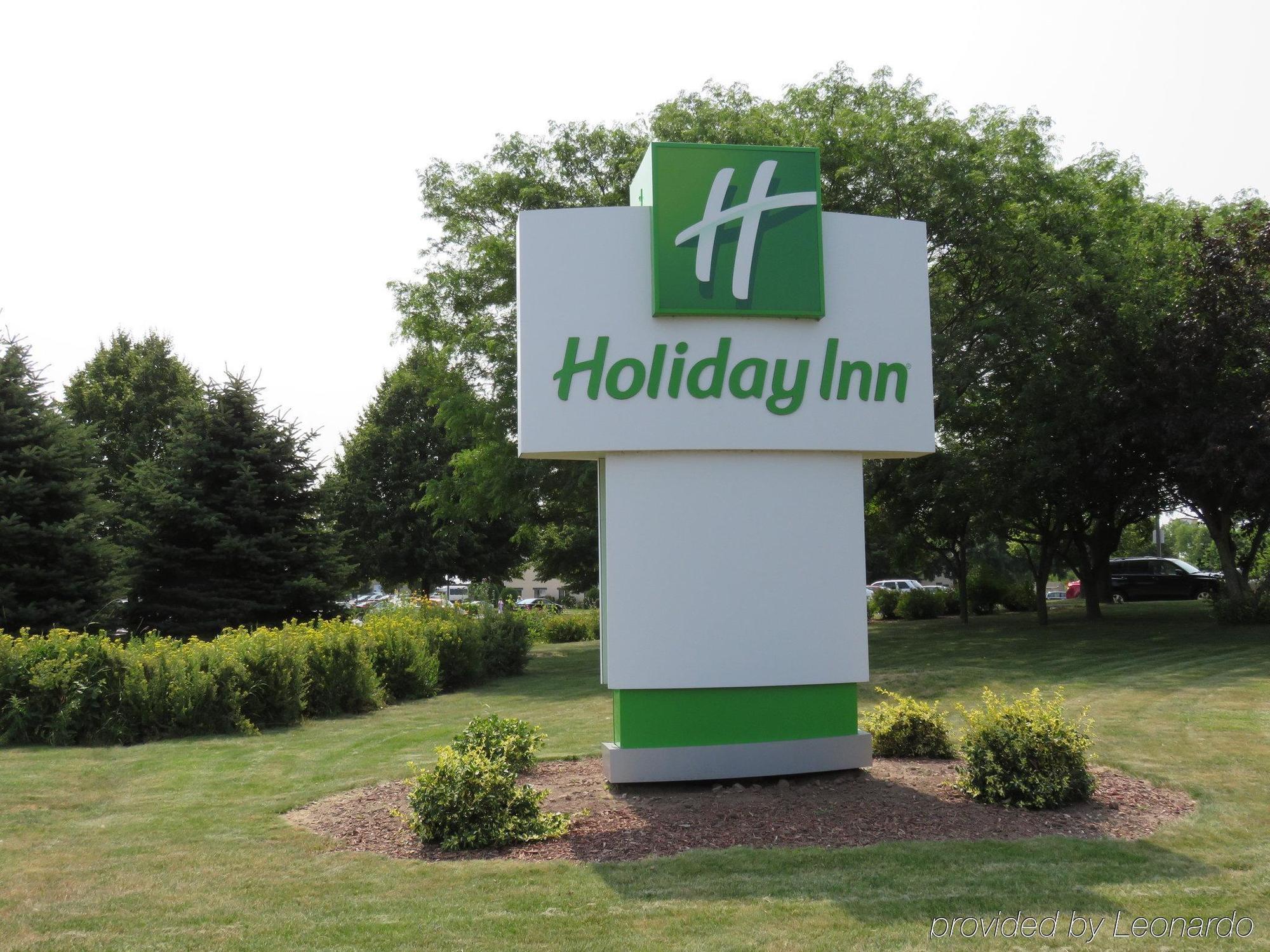 Holiday Inn - מניטווק מראה חיצוני תמונה