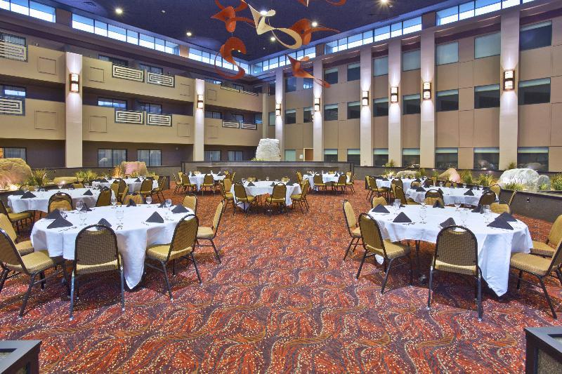 Holiday Inn - מניטווק מראה חיצוני תמונה